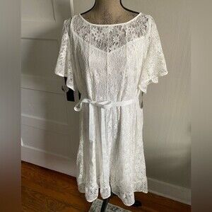 NWT Jessica Howard White Sheer Lace Short Sleeve Fit and Flare Knee Length Dress